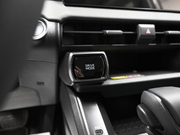 Toyota RAV4 VI (XA60) с пробегом 2025 года, цена 4 200 000 рублей, 34 км, внедорожник, Автокод Объявления