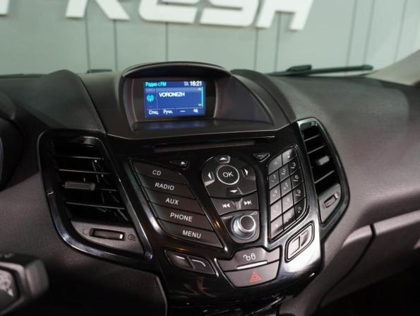 Ford Fiesta Mk6 Рестайлинг с пробегом 2015 года, цена 949 000 рублей, 114315 км, хэтчбек, Автокод Объявления
