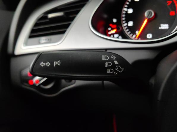 Audi A4 IV (B8) Рестайлинг с пробегом 2013 года, цена 1 329 000 рублей, 127697 км, седан, Автокод Объявления