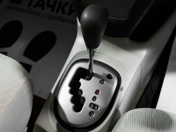 Toyota Belta I с пробегом 2009 года, цена 725 000 рублей, 30203 км, седан, Автокод Объявления