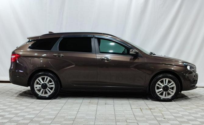 Lada (ВАЗ) Vesta I с пробегом 2019 года, цена 990 000 рублей, 72450 км, универсал, Автокод Объявления