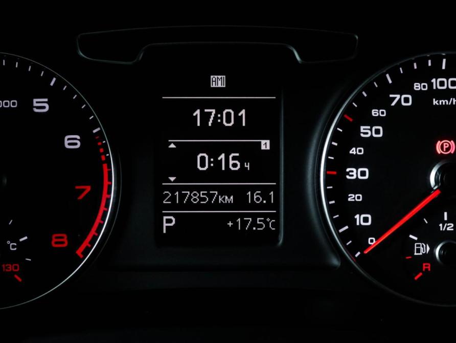 Audi Q3 I (8U) Москва  - изображение 12
