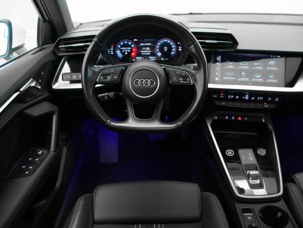 Audi A3 IV (8Y) с пробегом 2021 года, цена 2 750 000 рублей, 52500 км, хэтчбек, Автокод Объявления