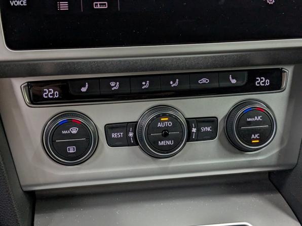 Volkswagen Passat B8 с пробегом 2019 года, цена 2 355 000 рублей, 78797 км, универсал, Автокод Объявления