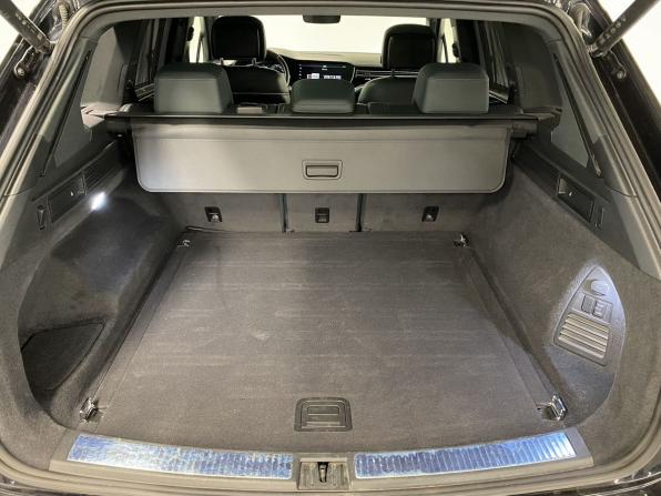 Volkswagen Touareg III с пробегом 2021 года, цена 4 840 000 рублей, 128071 км, внедорожник, Автокод Объявления