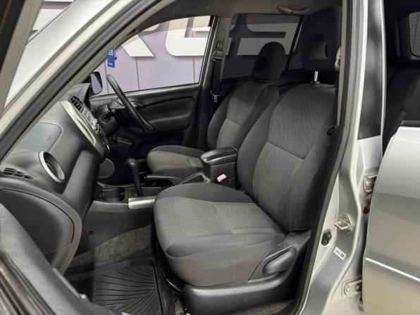 Toyota RAV4 II (XA20) Рестайлинг с пробегом 2004 года, цена 799 000 рублей, 189000 км, внедорожник, Автокод Объявления