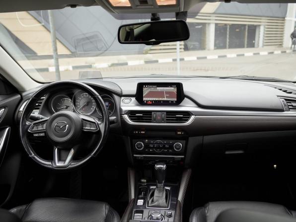 Mazda 6 III (GJ) Рестайлинг с пробегом 2017 года, цена 2 350 000 рублей, 100717 км, седан, Автокод Объявления