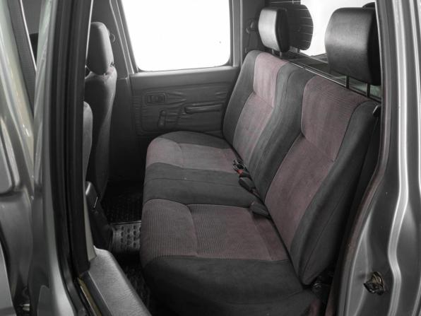 Nissan NP300 с пробегом 2010 года, цена 1 019 000 рублей, 259901 км, offers.body_type.unknown, Автокод Объявления
