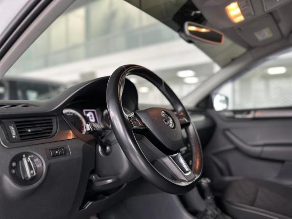 Skoda Rapid I Рестайлинг с пробегом 2018 года, цена 1 245 000 рублей, 140000 км, лифтбек, Автокод Объявления