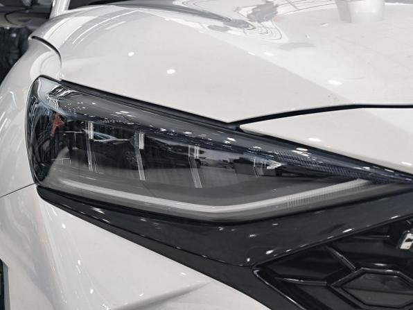 Hyundai Lafesta I Рестайлинг с пробегом 2025 года, цена 2 990 000 рублей, 72 км, седан, Автокод Объявления