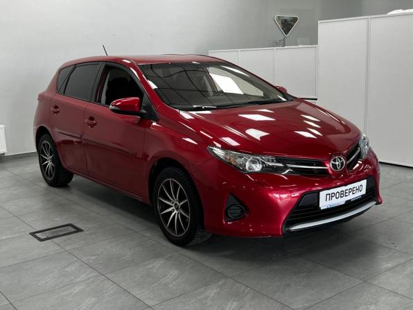 Toyota Auris II с пробегом 2013 года, цена 890 000 рублей, 179650 км, хэтчбек, Автокод Объявления