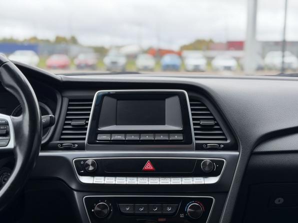 Hyundai Sonata VII (LF) Рестайлинг с пробегом 2018 года, цена 1 595 000 рублей, 127069 км, седан, Автокод Объявления