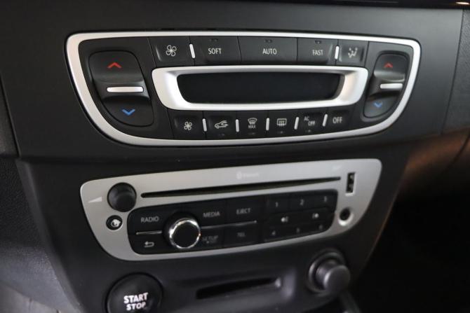 Renault Megane III Рестайлинг 2 с пробегом 2013 года, цена 899 990 рублей, 141765 км, хэтчбек, Автокод Объявления