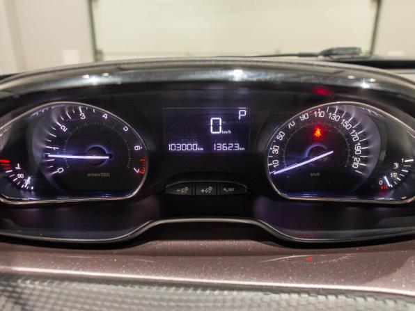 Peugeot 2008 I с пробегом 2014 года, цена 767 490 рублей, 103000 км, внедорожник, Автокод Объявления