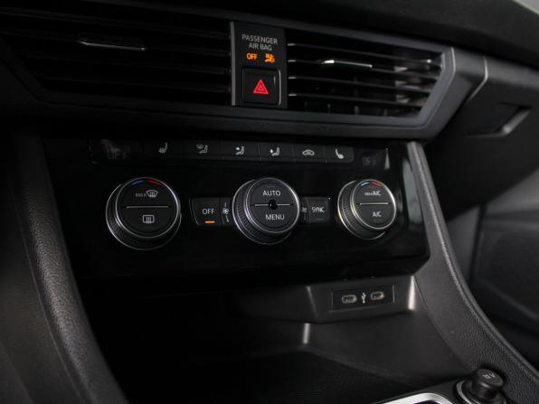 Volkswagen Jetta VII с пробегом 2021 года, цена 1 890 000 рублей, 90700 км, седан, Автокод Объявления