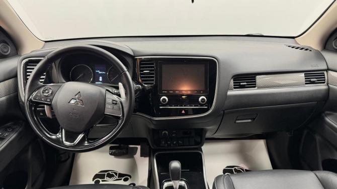 Mitsubishi Outlander III Рестайлинг 3 с пробегом 2021 года, цена 3 020 000 рублей, 42550 км, внедорожник, Автокод Объявления