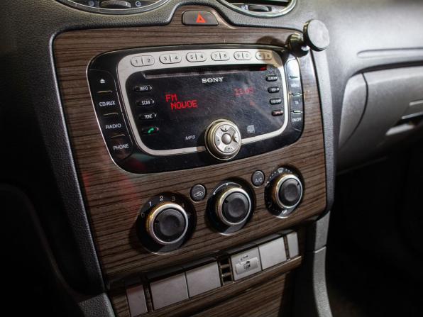 Ford Focus II Рестайлинг с пробегом 2008 года, цена 565 000 рублей, 236925 км, седан, Автокод Объявления