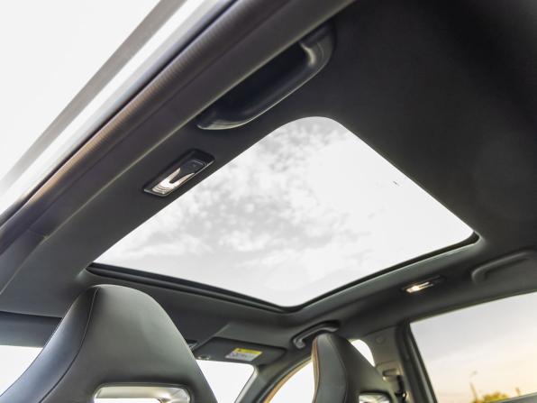 Changan UNI-V I с пробегом 2024 года, цена 2 398 000 рублей, 36817 км, лифтбек, Автокод Объявления