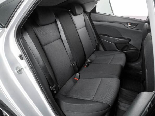 Hyundai Solaris II с пробегом 2019 года, цена 1 059 000 рублей, 142221 км, седан, Автокод Объявления