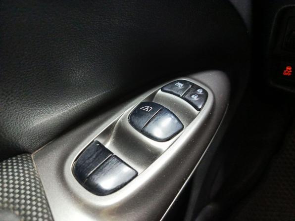 Nissan Juke I с пробегом 2012 года, цена 830 000 рублей, 180822 км, внедорожник, Автокод Объявления