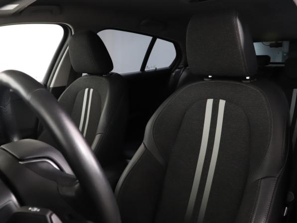 BMW 1 серии III (F40) с пробегом 2020 года, цена 3 099 900 рублей, 51000 км, хэтчбек, Автокод Объявления