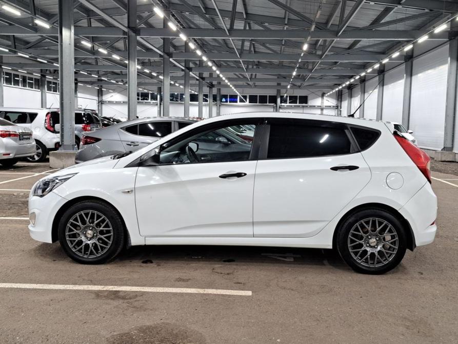 Hyundai Solaris I Рестайлинг Набережные Челны  - изображение 10