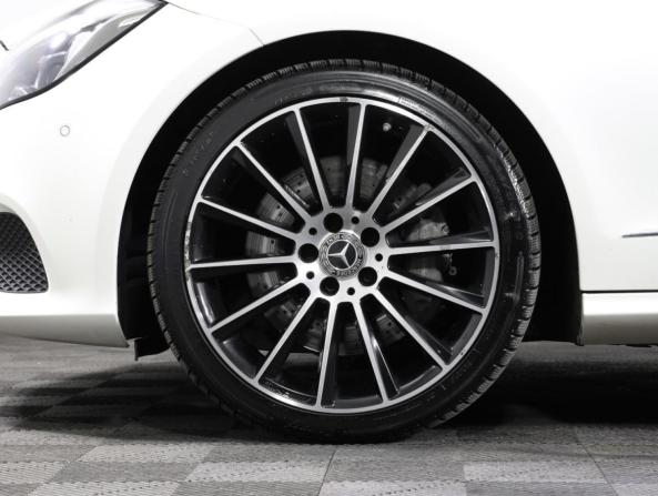 Mercedes-Benz CLS II (C218) Рестайлинг с пробегом 2017 года, цена 2 725 118 рублей, 133123 км, универсал, Автокод Объявления
