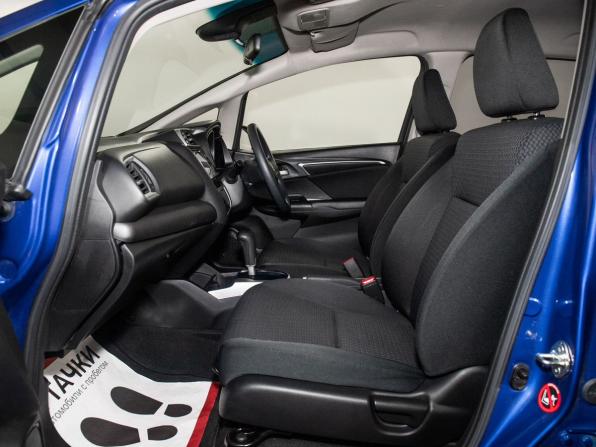 Honda Fit III Рестайлинг с пробегом 2019 года, цена 1 099 500 рублей, 85428 км, хэтчбек, Автокод Объявления