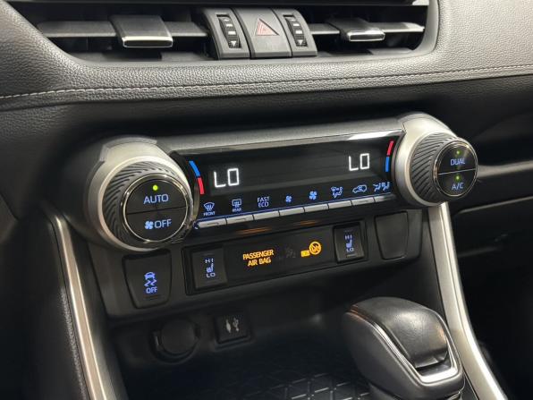 Toyota RAV4 V (XA50) с пробегом 2020 года, цена 3 350 000 рублей, 26675 км, внедорожник, Автокод Объявления