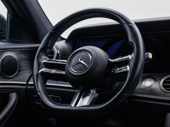 Mercedes-Benz E-Класс V (W213 S213 C238) Рестайлинг с пробегом 2020 года, цена 4 368 000 рублей, 86320 км, седан, Автокод Объявления