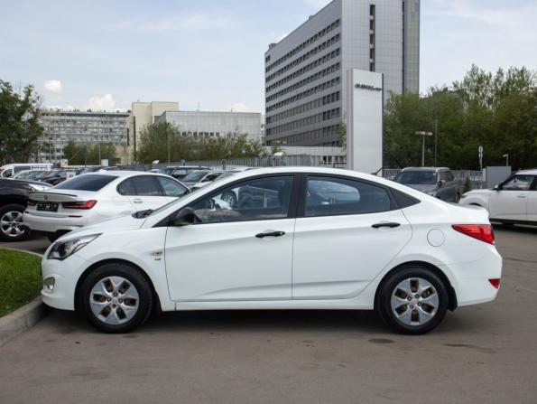 Hyundai Solaris I Рестайлинг с пробегом 2015 года, цена 1 078 000 рублей, 105276 км, седан, Автокод Объявления
