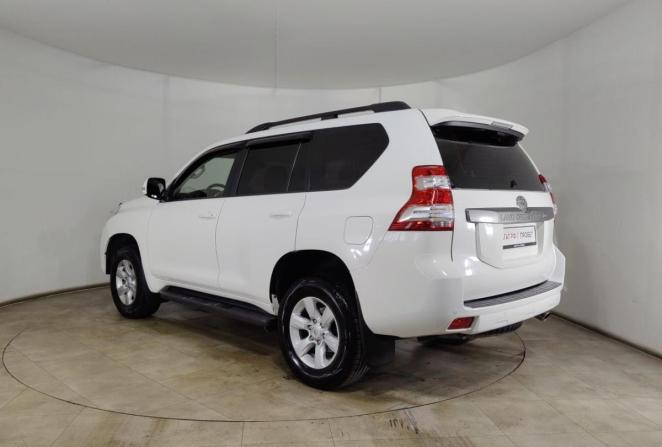 Toyota Land Cruiser Prado 150 Series Рестайлинг 1 с пробегом 2014 года, цена 3 150 000 рублей, 239078 км, внедорожник, Автокод Объявления