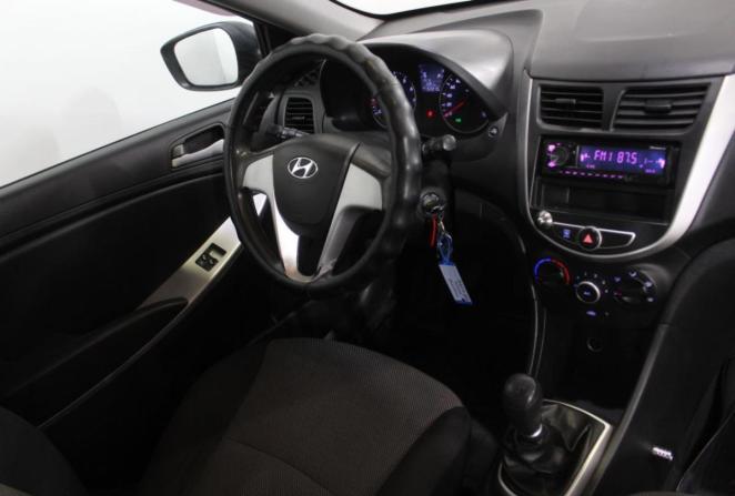 Hyundai Solaris I с пробегом 2013 года, цена 670 000 рублей, 152210 км, седан, Автокод Объявления