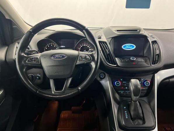 Ford Kuga II Рестайлинг с пробегом 2017 года, цена 1 180 000 рублей, 203000 км, внедорожник, Автокод Объявления
