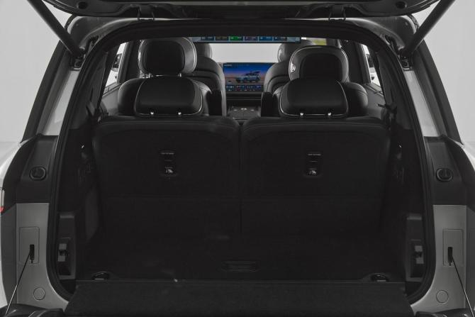 Lynk &amp; Co 900 с пробегом 2025 года, цена 7 769 000 рублей, 60 км, внедорожник, Автокод Объявления