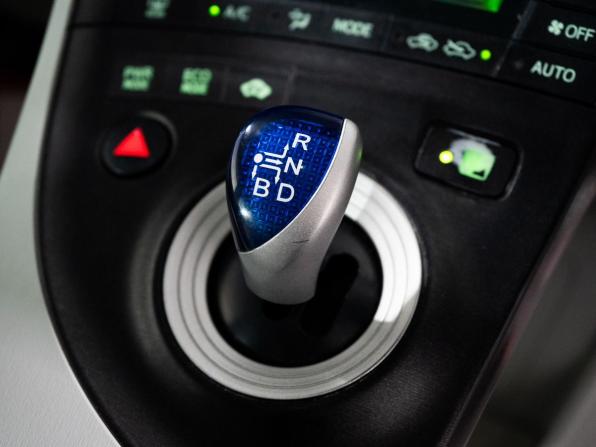 Toyota Prius III (XW30) с пробегом 2010 года, цена 1 100 000 рублей, 163393 км, лифтбек, Автокод Объявления
