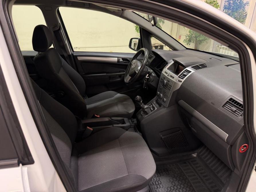 Opel Zafira B Рестайлинг Волгоград  - изображение 9