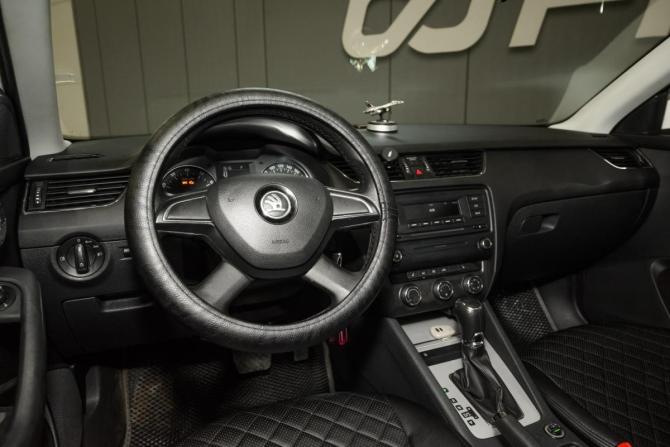 Skoda Octavia III (A7) с пробегом 2014 года, цена 1 365 000 рублей, 220837 км, лифтбек, Автокод Объявления
