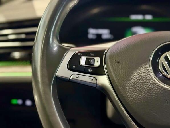 Volkswagen Touareg III с пробегом 2020 года, цена 4 250 000 рублей, 173000 км, внедорожник, Автокод Объявления