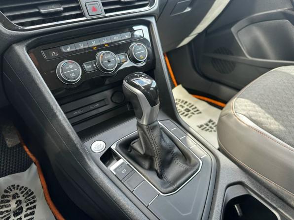 Volkswagen Taos I с пробегом 2021 года, цена 2 295 000 рублей, 86075 км, внедорожник, Автокод Объявления