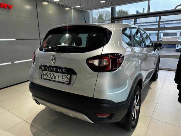 Renault Kaptur I с пробегом 2018 года, цена 1 430 000 рублей, 58905 км, внедорожник, Автокод Объявления