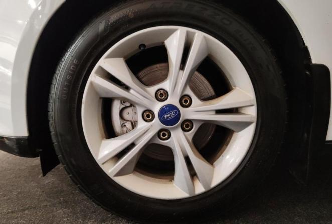 Ford Focus III с пробегом 2013 года, цена 700 000 рублей, 137915 км, седан, Автокод Объявления