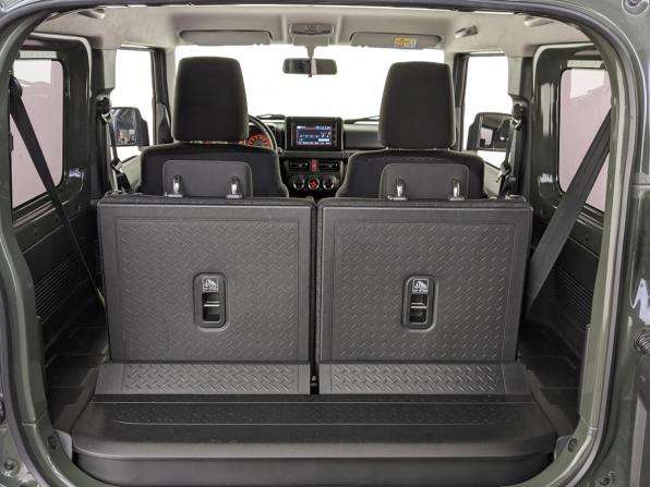 Suzuki Jimny IV с пробегом 2020 года, цена 2 580 000 рублей, 89765 км, внедорожник, Автокод Объявления