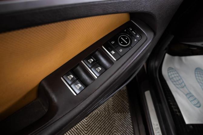 Hyundai Genesis II с пробегом 2014 года, цена 1 999 000 рублей, 182362 км, седан, Автокод Объявления