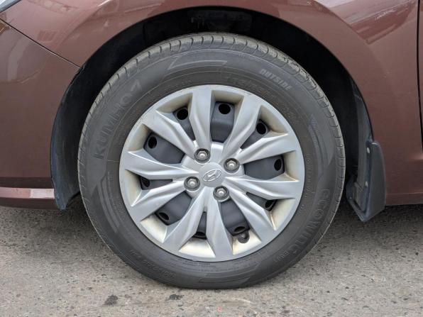 Hyundai Solaris II Рестайлинг с пробегом 2022 года, цена 1 625 000 рублей, 60964 км, седан, Автокод Объявления