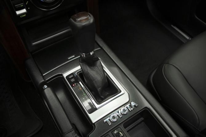Toyota Land Cruiser Prado 150 Series Рестайлинг 1 с пробегом 2016 года, цена 3 650 000 рублей, 312140 км, внедорожник, Автокод Объявления