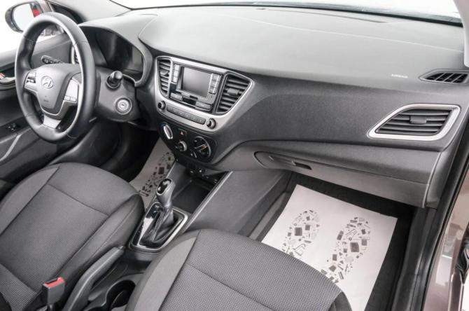 Hyundai Solaris II с пробегом 2018 года, цена 1 249 000 рублей, 105800 км, седан, Автокод Объявления