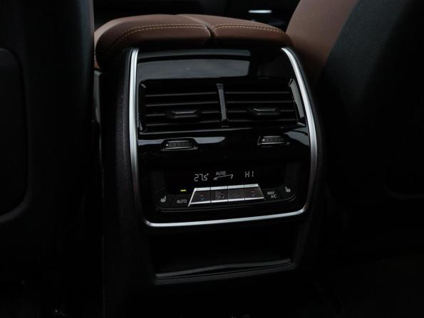 BMW X7 I (G07) Рестайлинг с пробегом 2024 года, цена 16 700 000 рублей, 71 км, внедорожник, Автокод Объявления