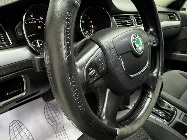 Skoda Superb II с пробегом 2012 года, цена 1 045 000 рублей, 280800 км, лифтбек, Автокод Объявления