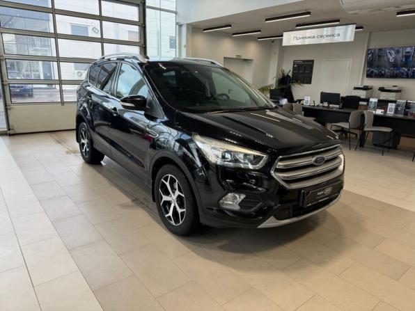 Ford Kuga II Рестайлинг с пробегом 2017 года, цена 1 560 000 рублей, 190440 км, внедорожник, Автокод Объявления